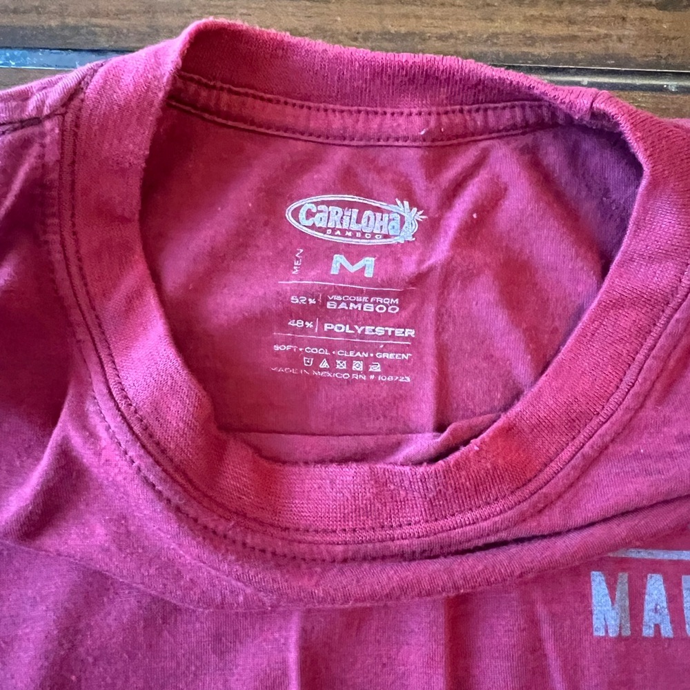 Red Maui Cariloha bamboo fabric tshirt size adult medium - Picture 3 of 5